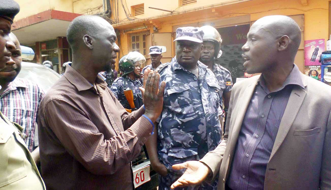 head-of-security-to-muft-shaban-mubajje-in-cout-arguring-with-william-street-muslims
